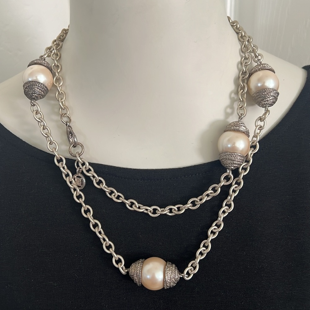 Givenchy Vintage 1980s Chain Belt Silver/ Pearl Stations 36" covertible necklace - Picture 9 of 9